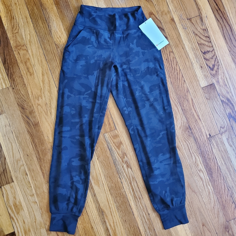 Lululemon Leggings with pockets